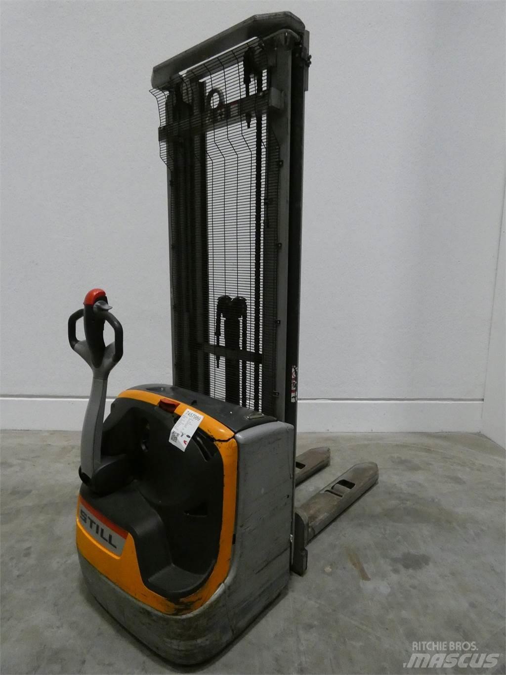 Still EXV14C Empilhador para operador externo