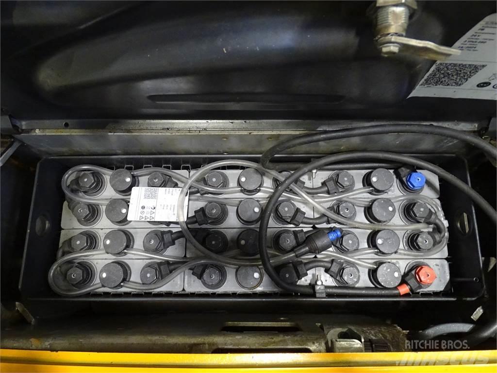 Still EXV14C Empilhador para operador externo