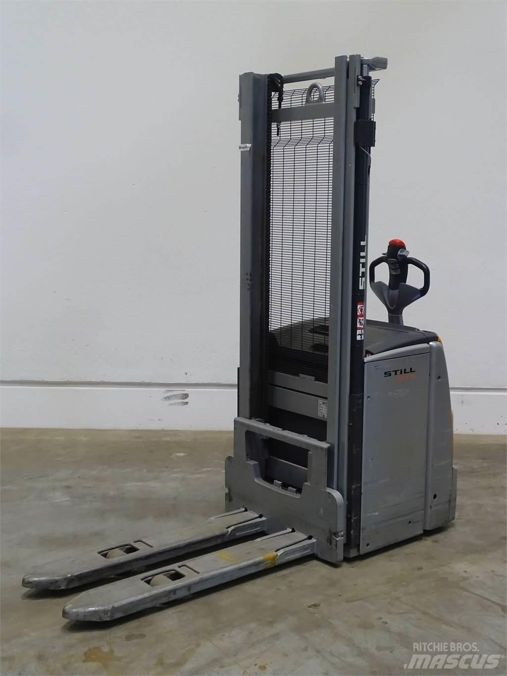 Still EXV16 Empilhador para operador externo