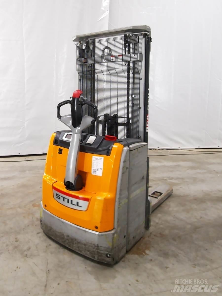 Still EXV16 Empilhador para operador externo
