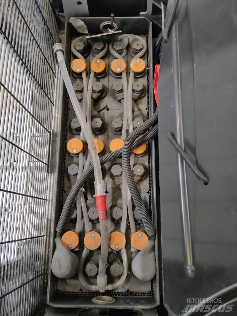 Still EXV16 Empilhador para operador externo