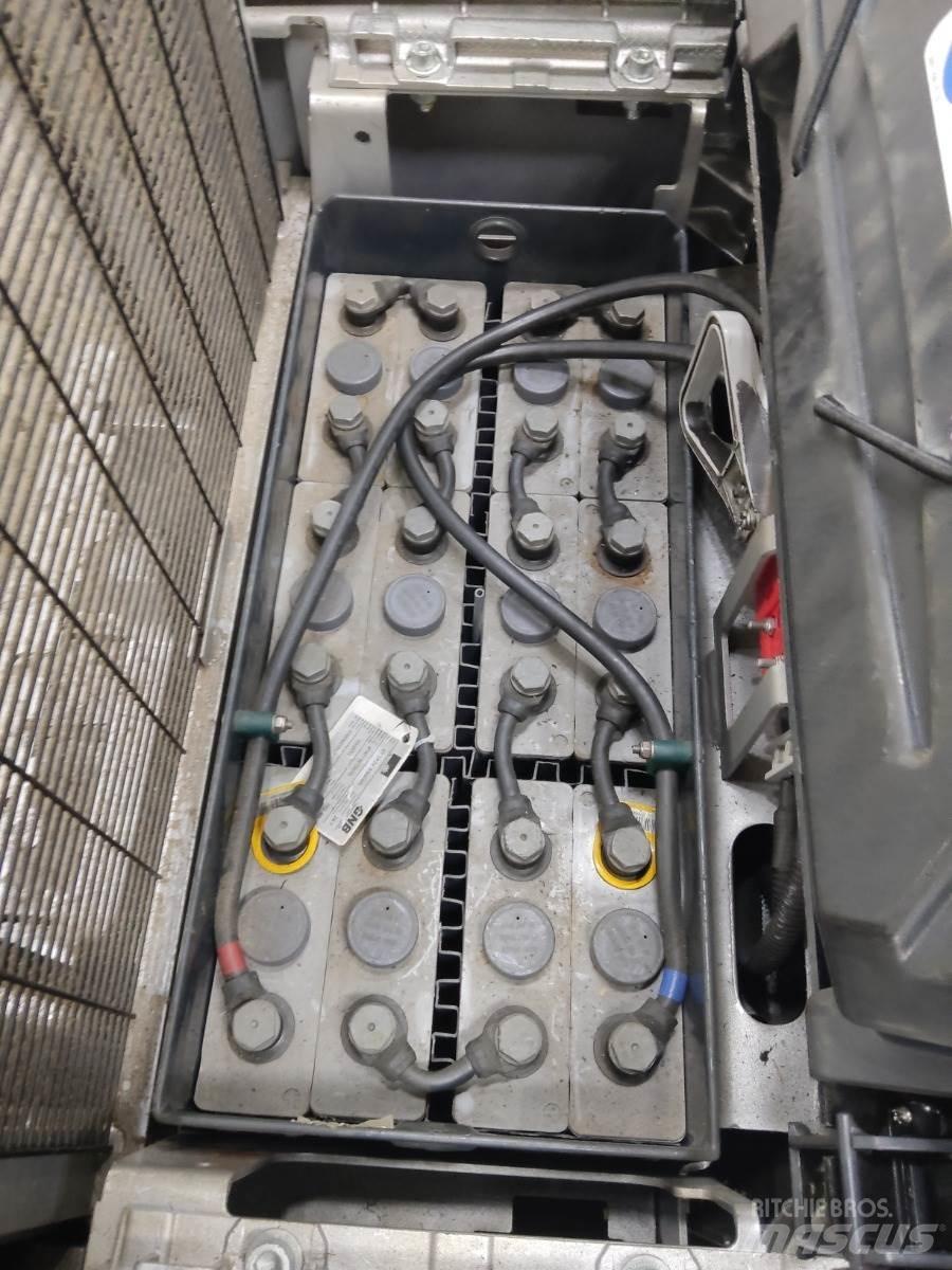 Still EXV20 Empilhador para operador externo