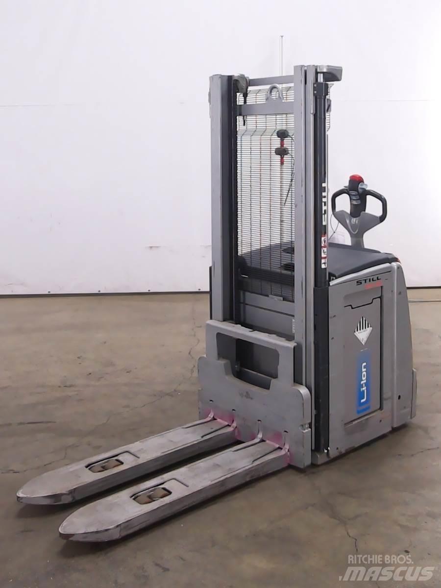 Still EXV20/LIION Empilhador para operador externo