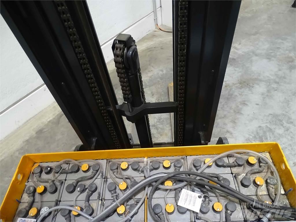 Still FM-X17 Empilhadores Elevadores
