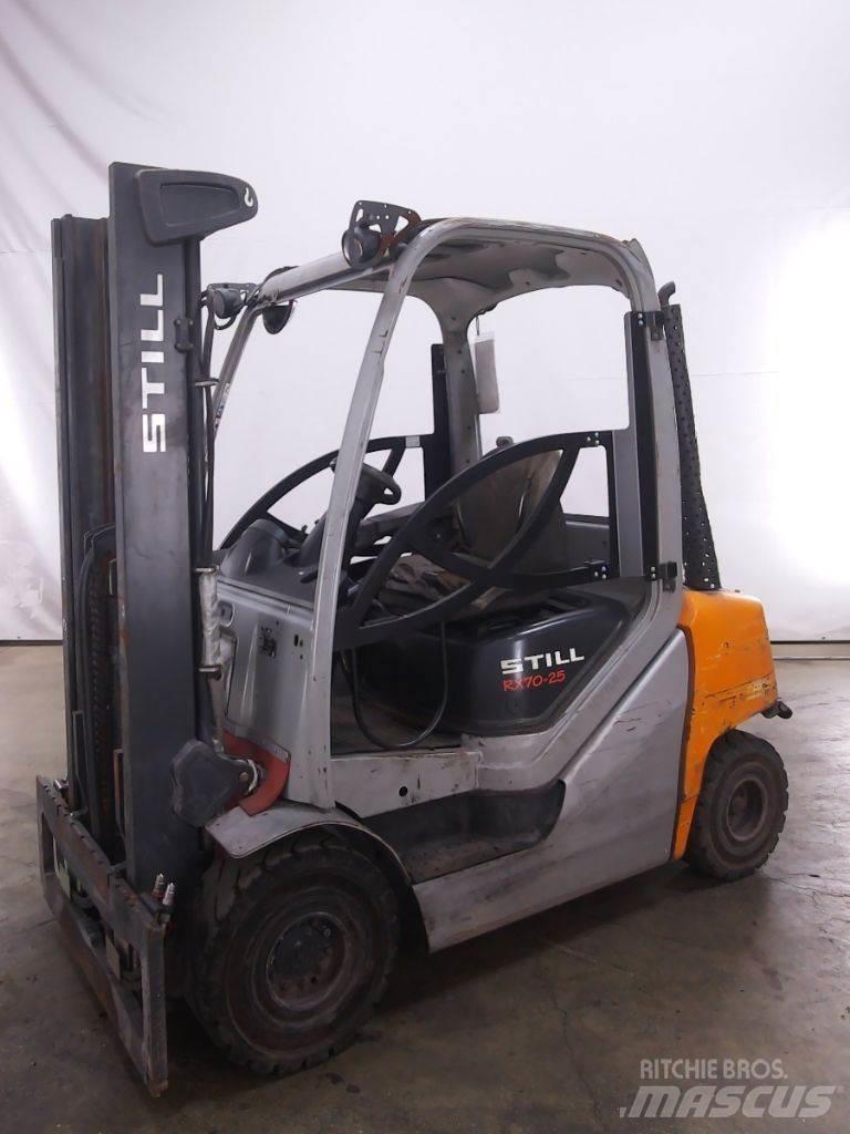 Still RX70-25 Empilhadores Diesel