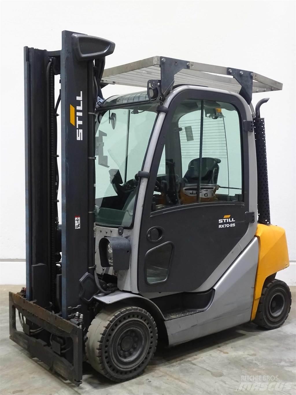 Still RX70-25 Empilhadores Diesel