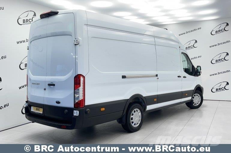 Ford Transit Caixa fechada