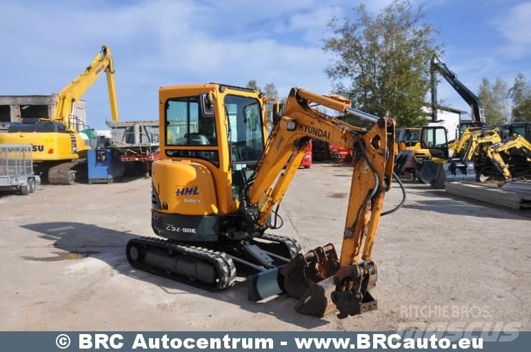 Hyundai R25Z-9AK Mini Escavadoras <7t