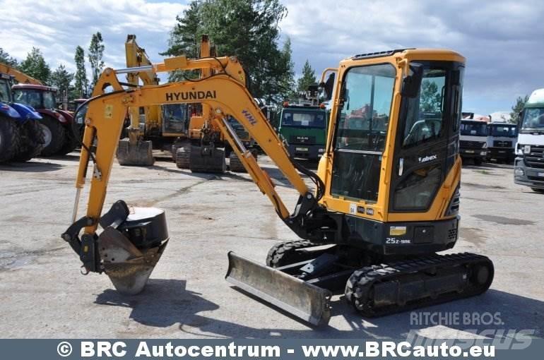 Hyundai R25Z-9AK Mini Escavadoras <7t