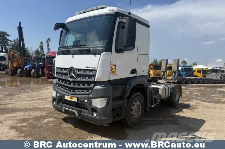 Mercedes-Benz Arocs Tractores (camiões)