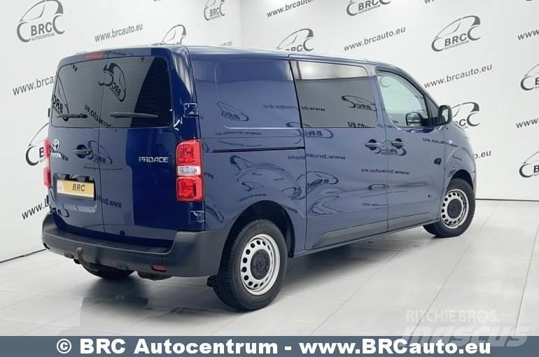 Toyota Proace Caixa fechada