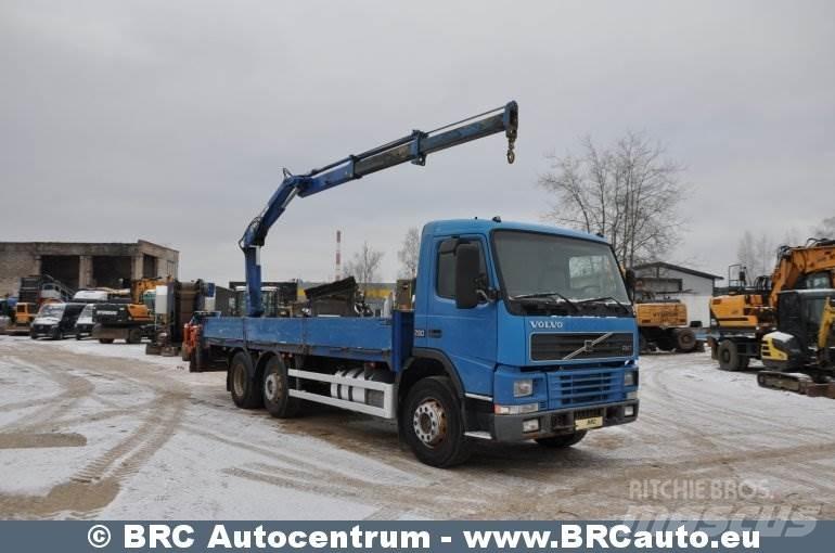 Volvo FM7 Camiões grua