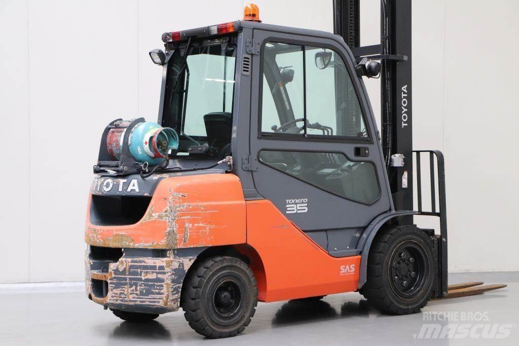 Toyota 02-8FGJF35 Empilhadores a gás