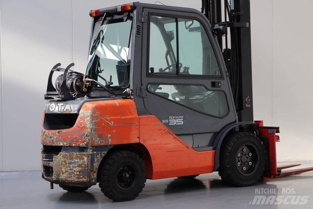 Toyota 02-8FGJF35 Empilhadores a gás