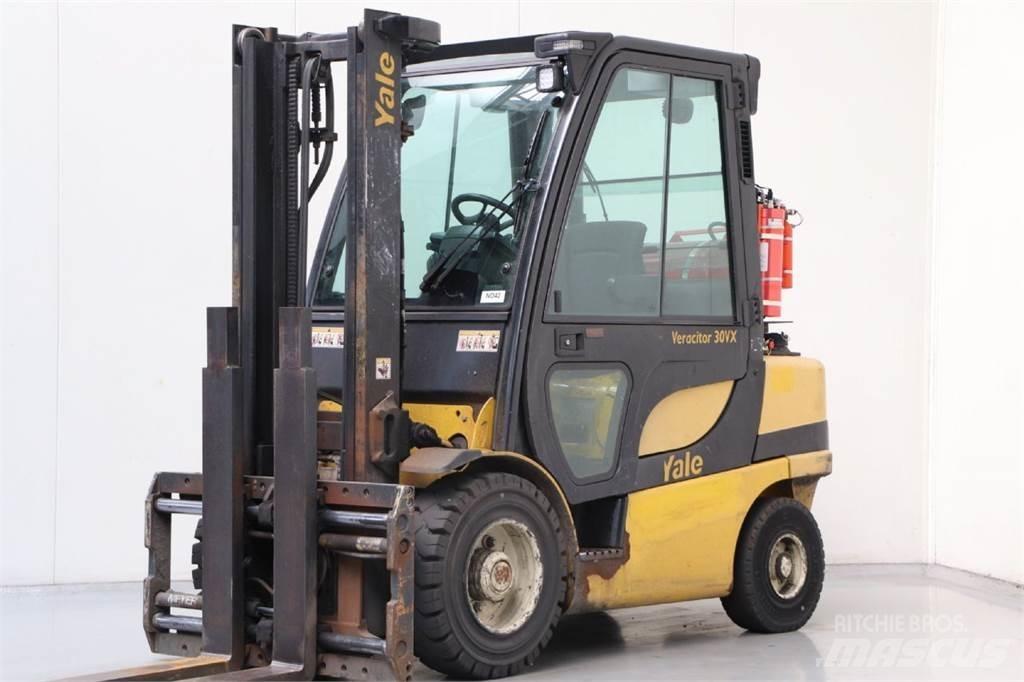 Yale GLP30VX Empilhadores a gás