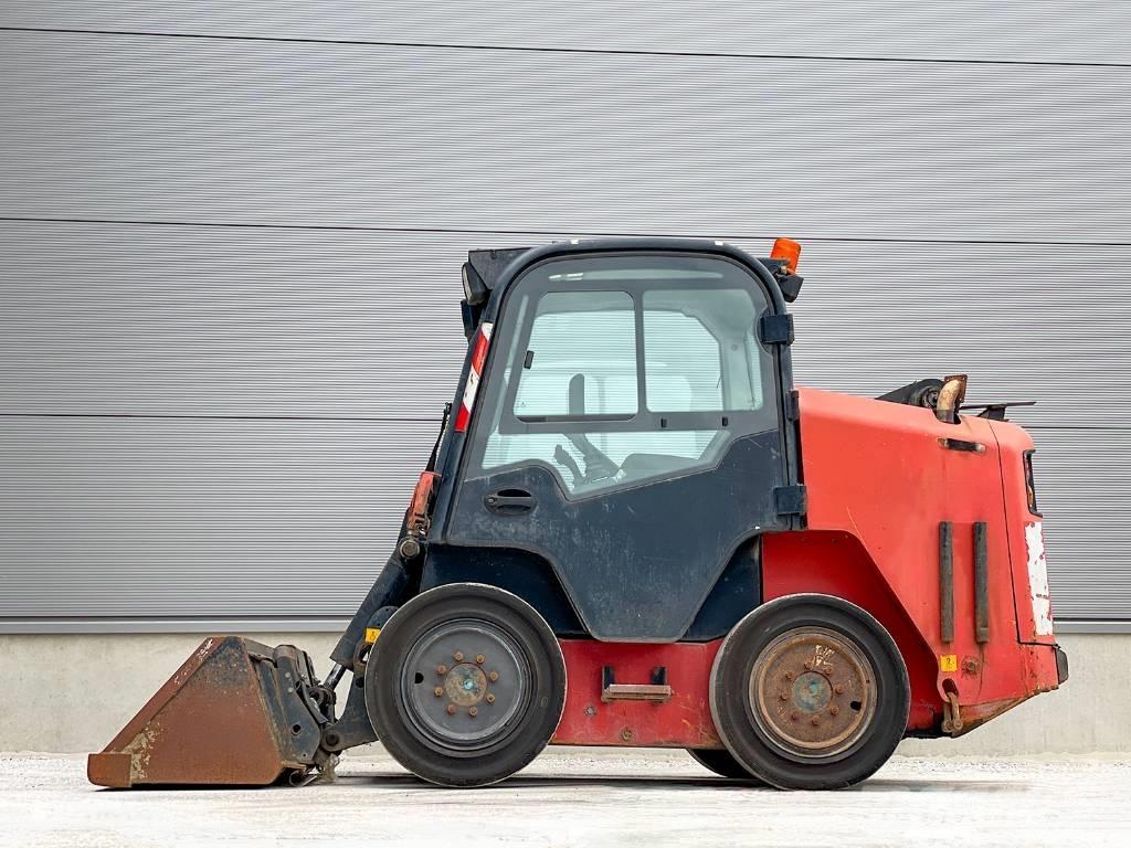 JCB R260 Carregadoras de direcção deslizante