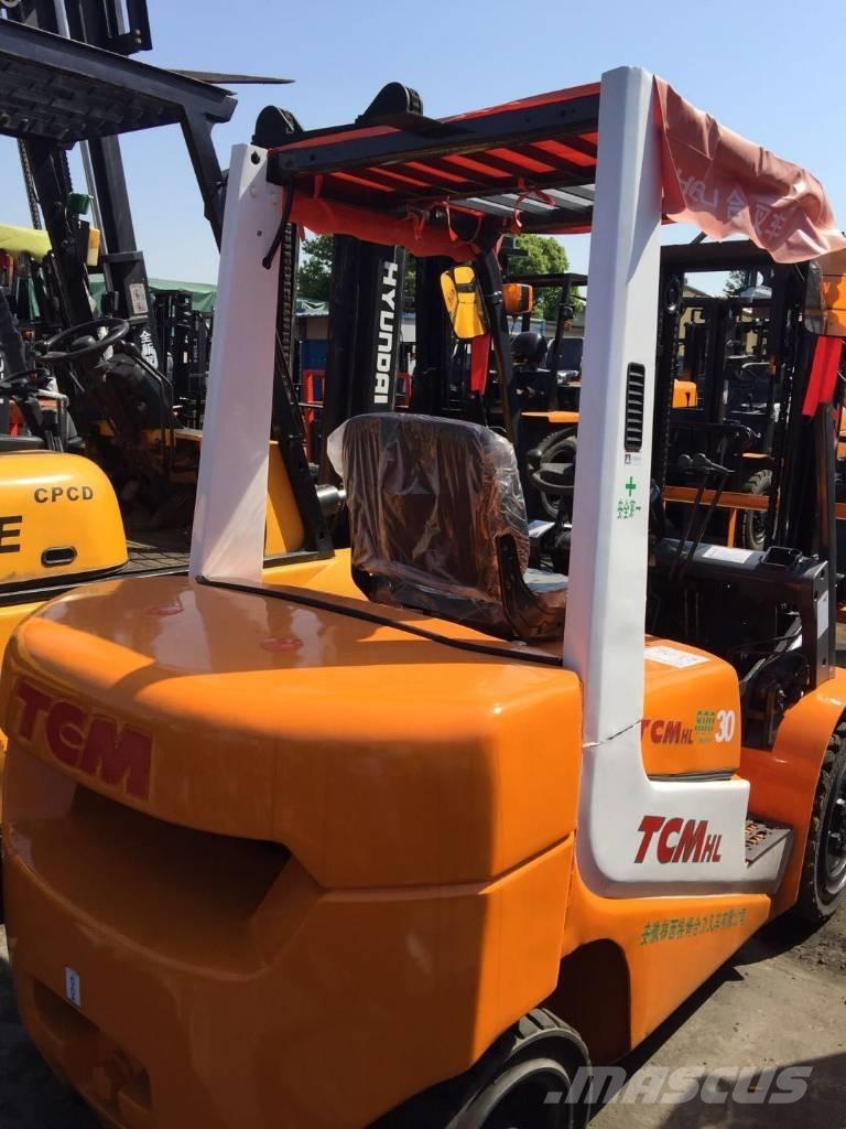 TCM FD 30 Empilhadores Diesel