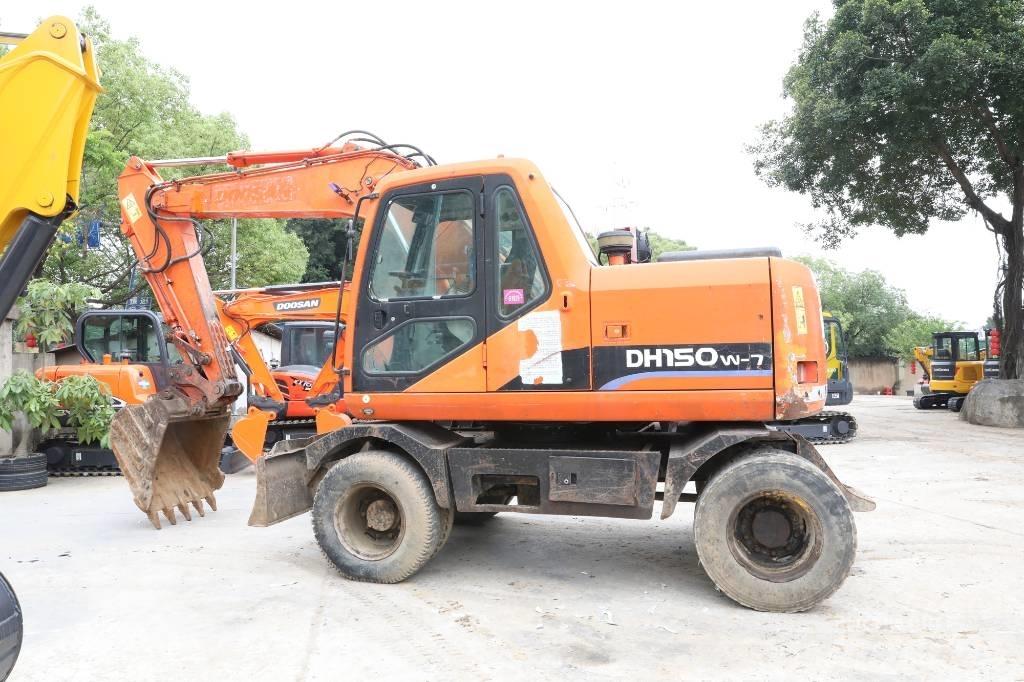Doosan DH 150 W-7 Escavadoras de rodas
