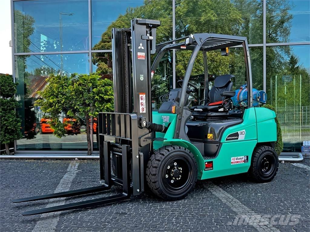 Mitsubishi FG30N Empilhadores a gás