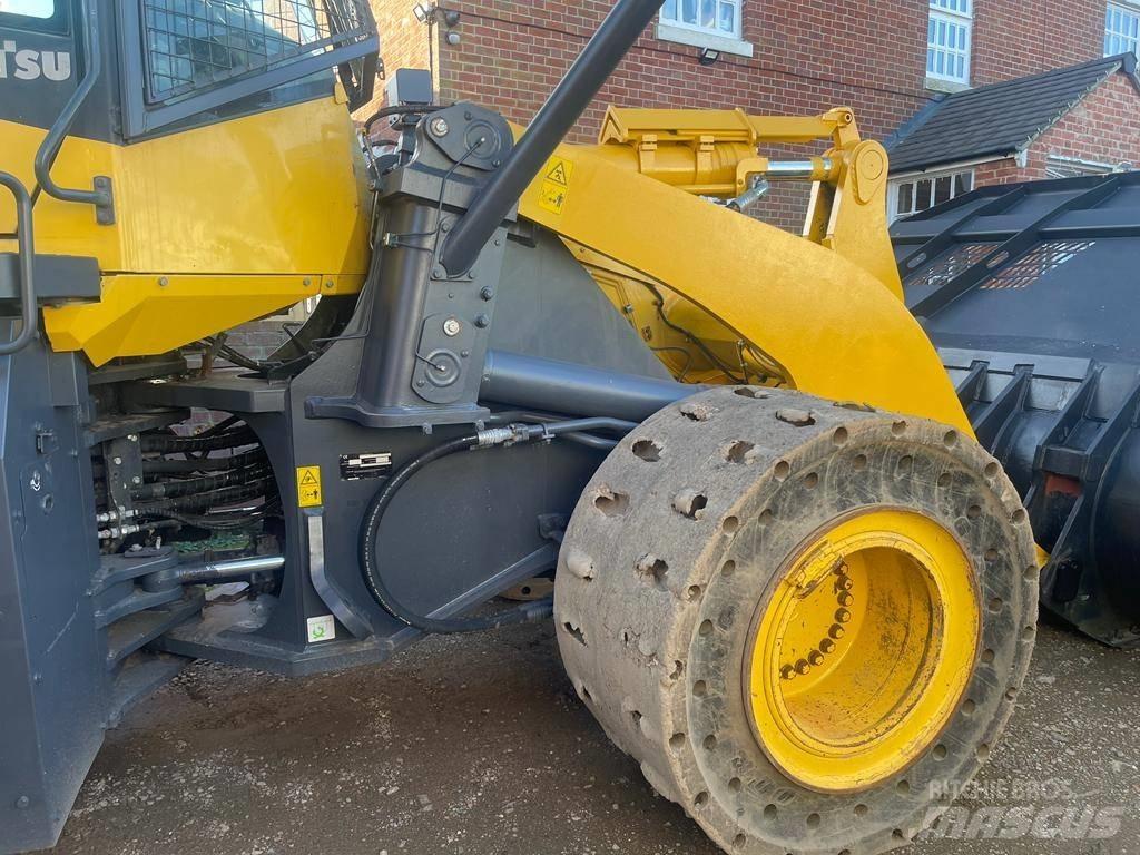 Komatsu WA 470 Pás carregadoras de rodas