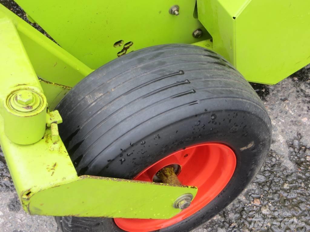 CLAAS 250 RC Enfardadeira de rolos