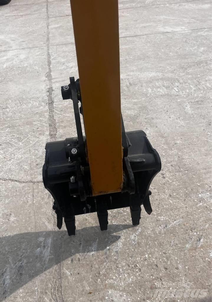 Sany SY 16 C Mini Escavadoras <7t