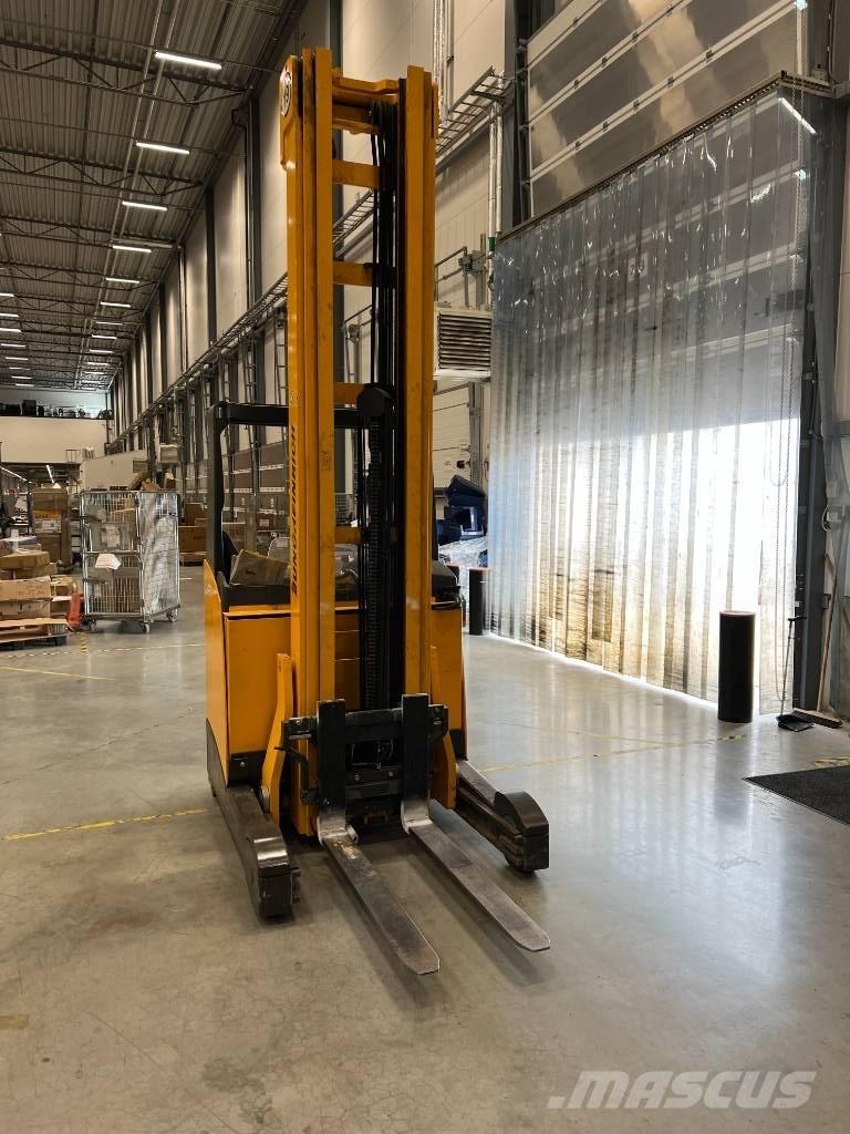Jungheinrich ETV 214 Empilhadores Elevadores