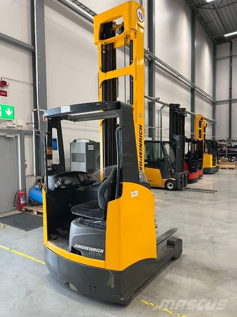 Jungheinrich ETV 214 Empilhadores Elevadores