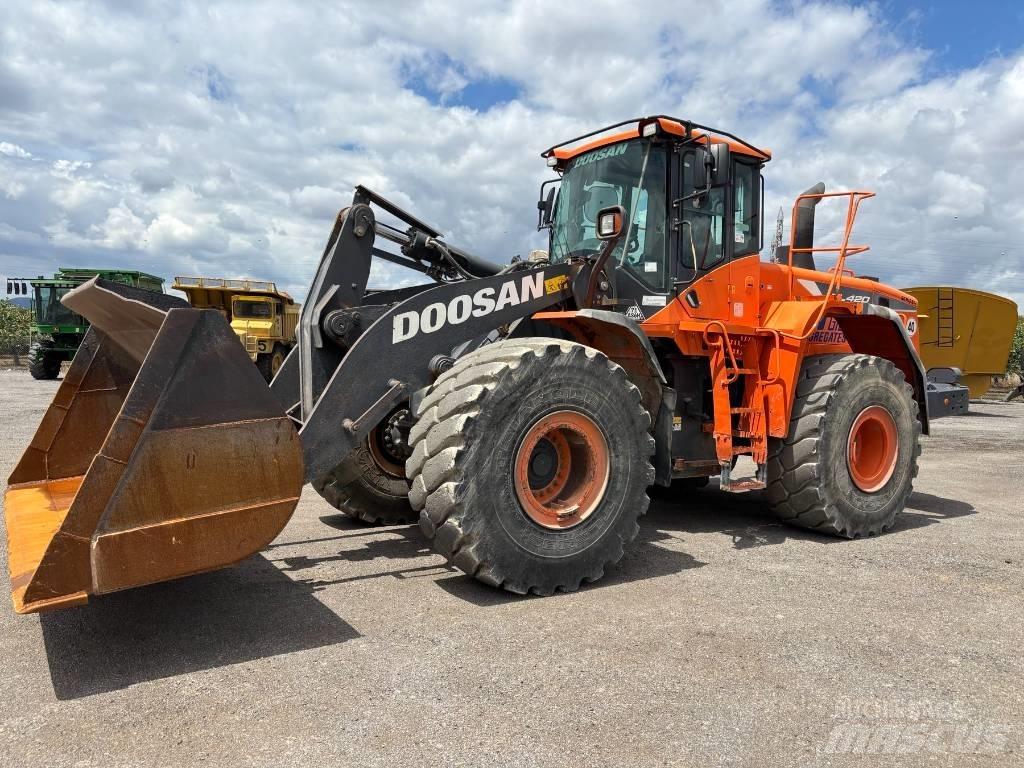 Doosan DL 420-5 Pás carregadoras de rodas