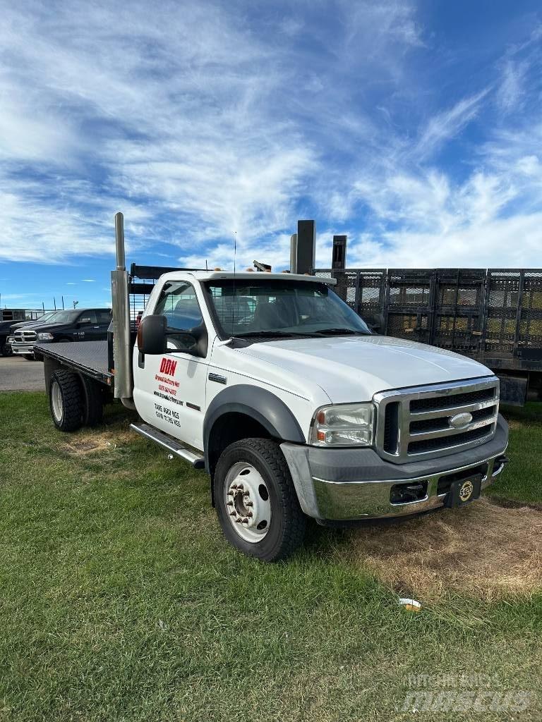 Ford F 550 XLT Camiões estrado/caixa aberta