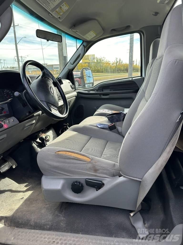 Ford F 550 XLT Camiões estrado/caixa aberta
