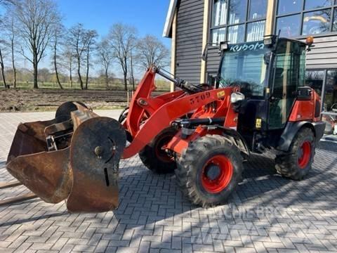 Kubota R 082 Pás carregadoras de rodas