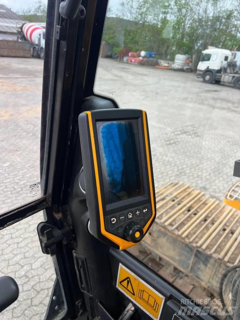 JCB JS 330 LC Escavadoras de rastos