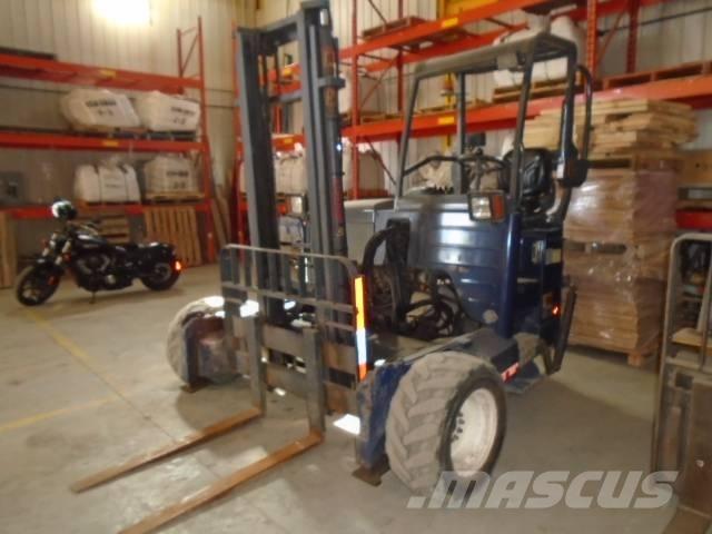 Moffett M45 Empilhadores todo-terreno