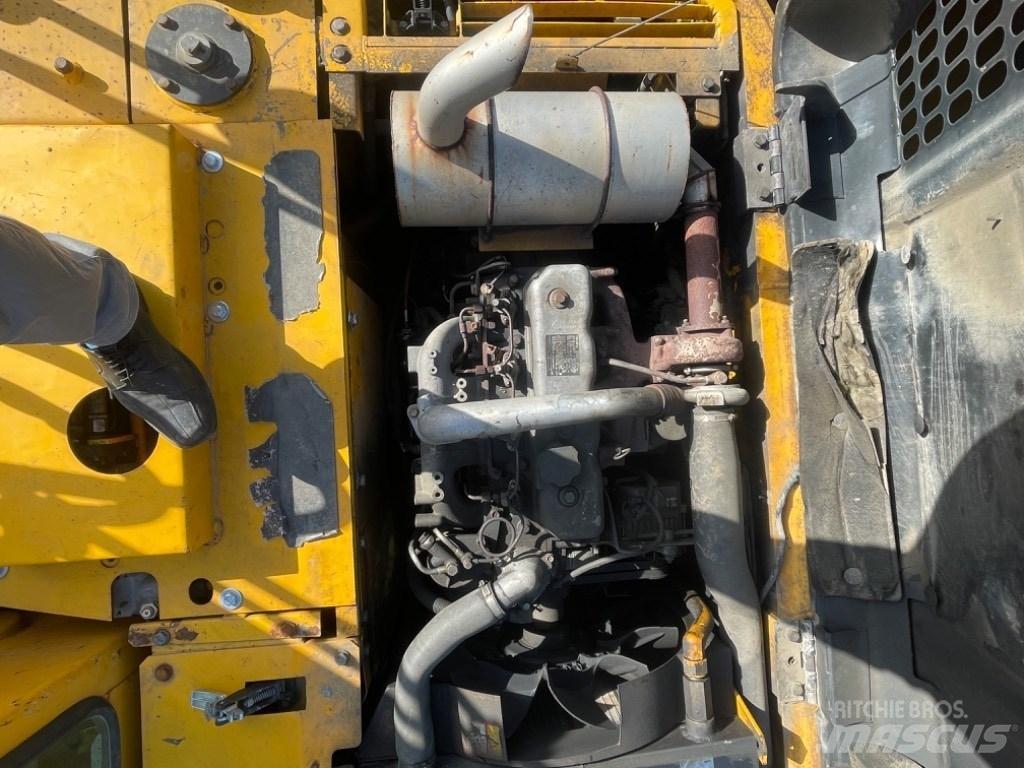 JCB JS 145 W Escavadoras de rodas