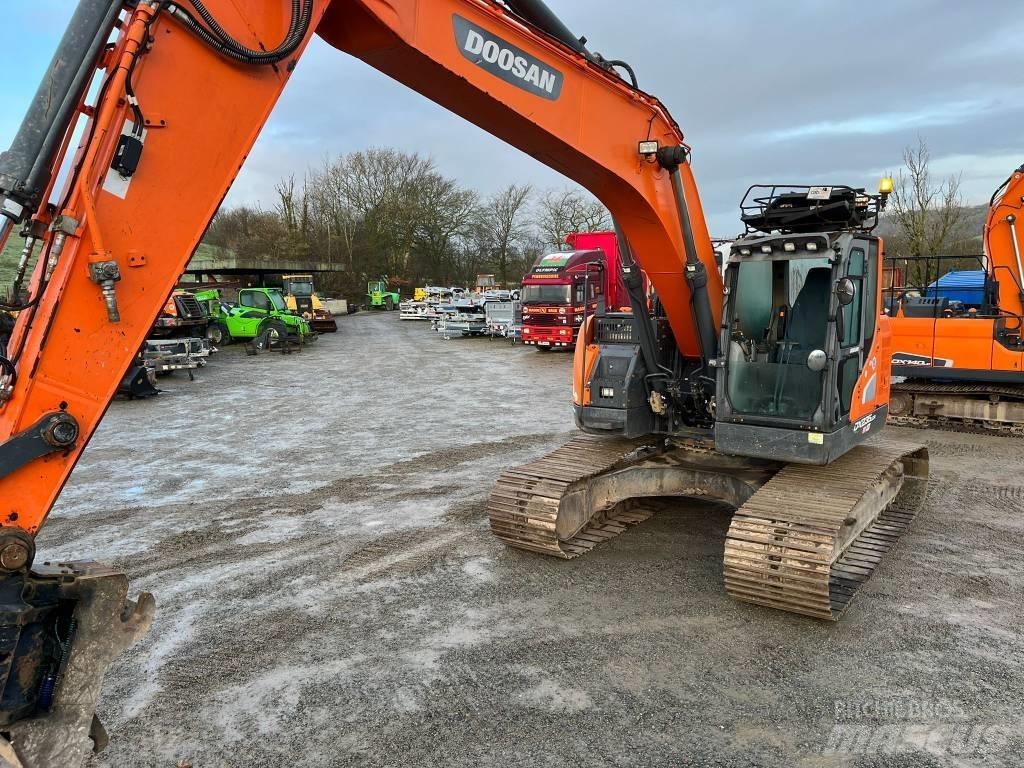 Doosan DX 235 Escavadoras de rastos