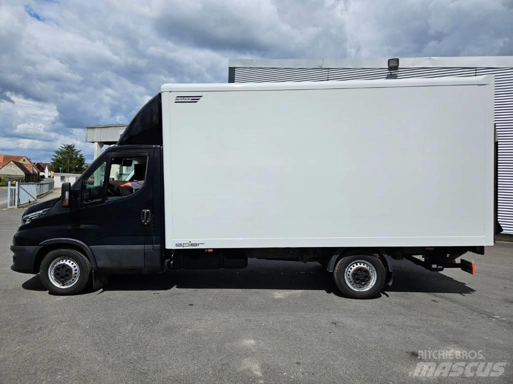 Iveco 35 S 18 Caixa fechada