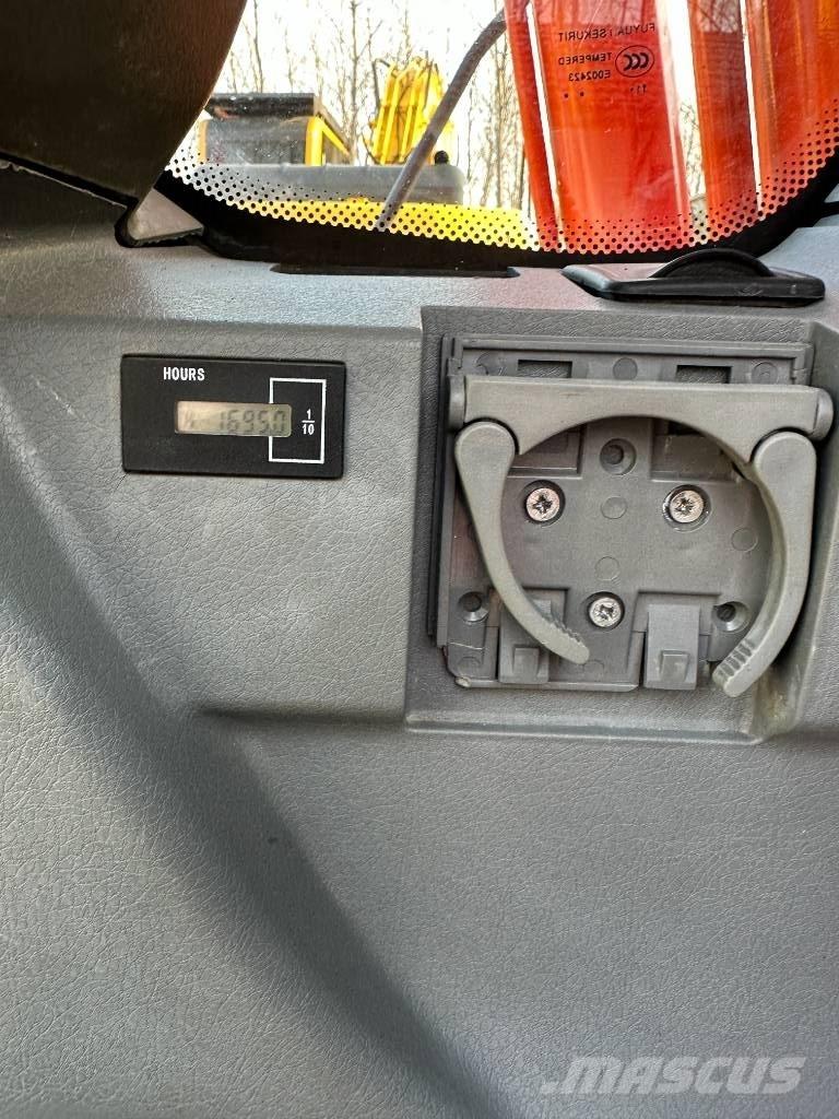 Doosan DX140 Escavadoras de rastos