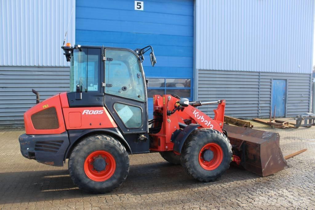 Kubota R085 Pás carregadoras de rodas