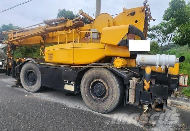 Kobelco RK 250-3 Gruas Fora-de-estrada