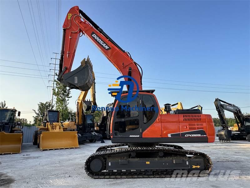 Doosan DX 225 LCA Escavadoras de rastos