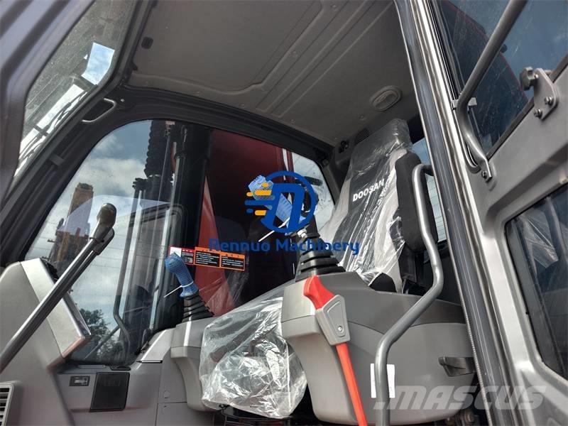 Doosan DX 225 LCA Escavadoras de rastos