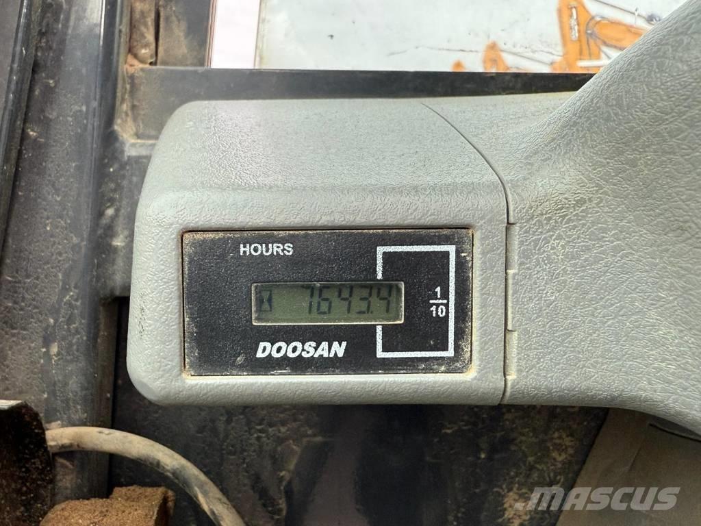 Doosan DX 85 R Escavadoras Midi 7t - 12t