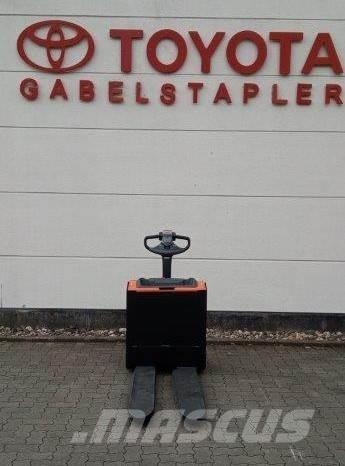 Toyota LWE 200 Empilhador para operador externo