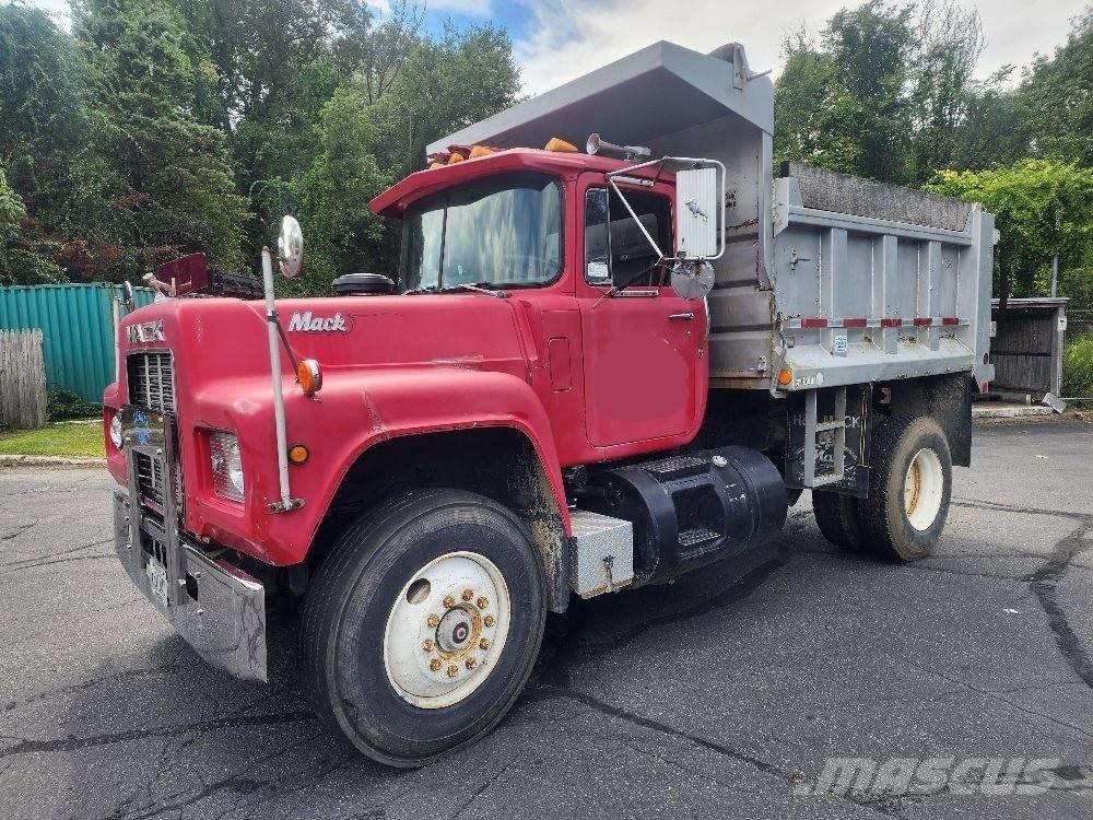 Mack RMODEL Camiões basculantes