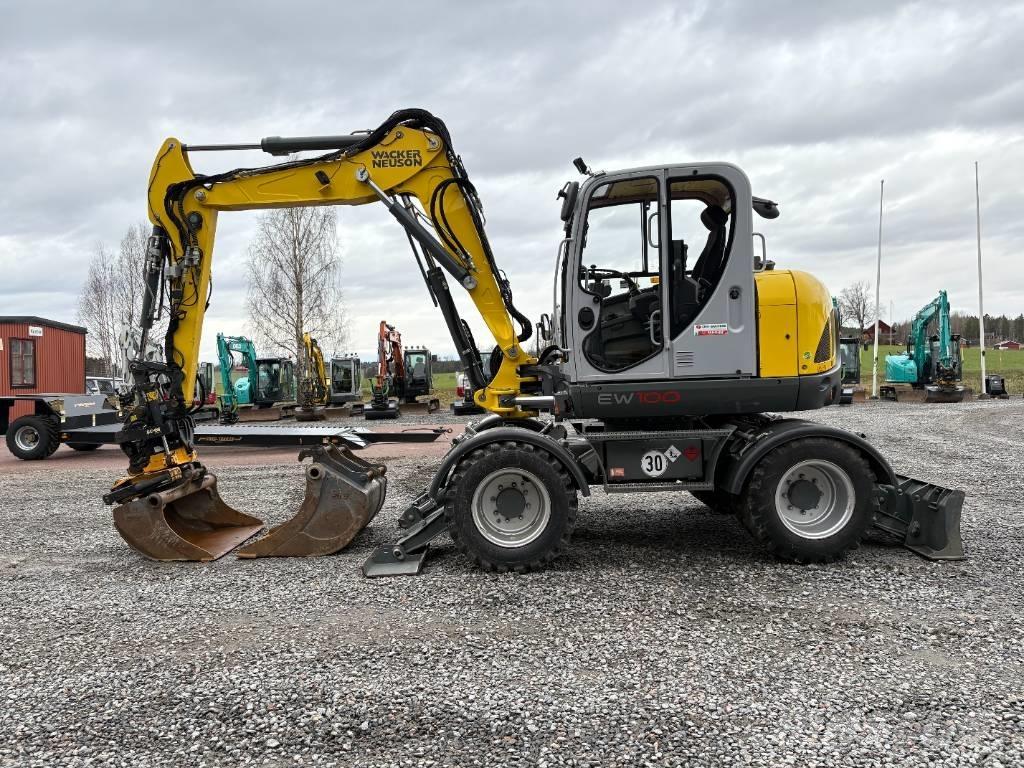 Wacker Neuson EW100 Escavadoras de rodas