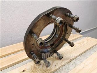 JLG 307 wheel hub Pneus, Rodas e Jantes