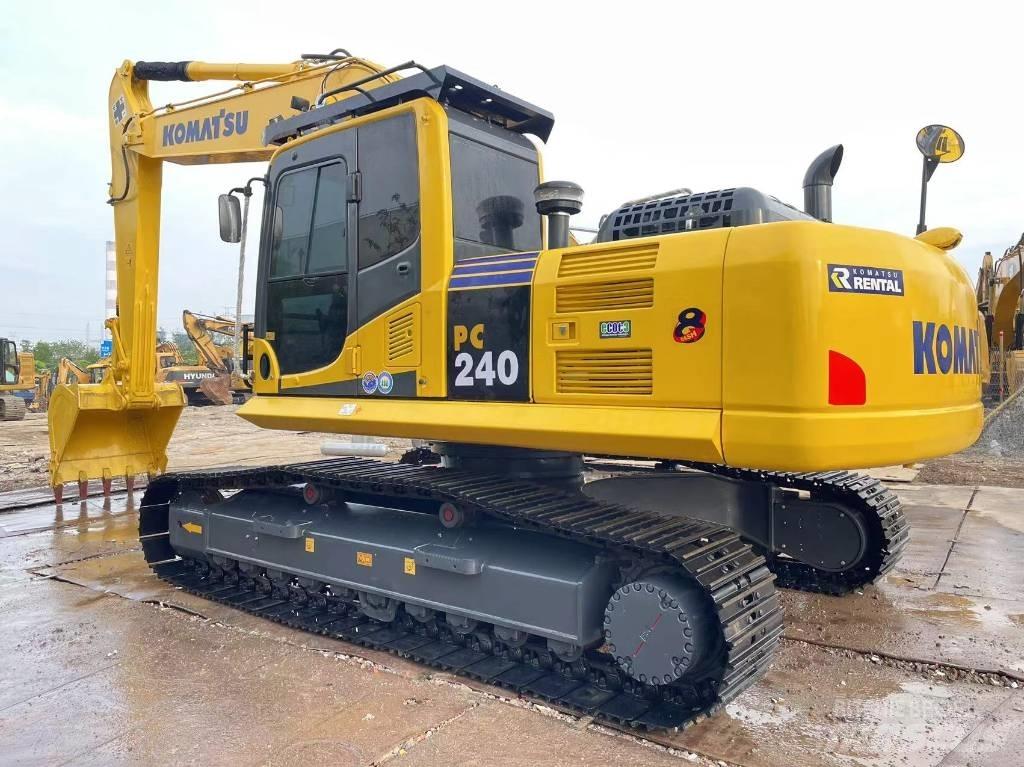 Komatsu PC 240LC-8 Escavadoras de rastos