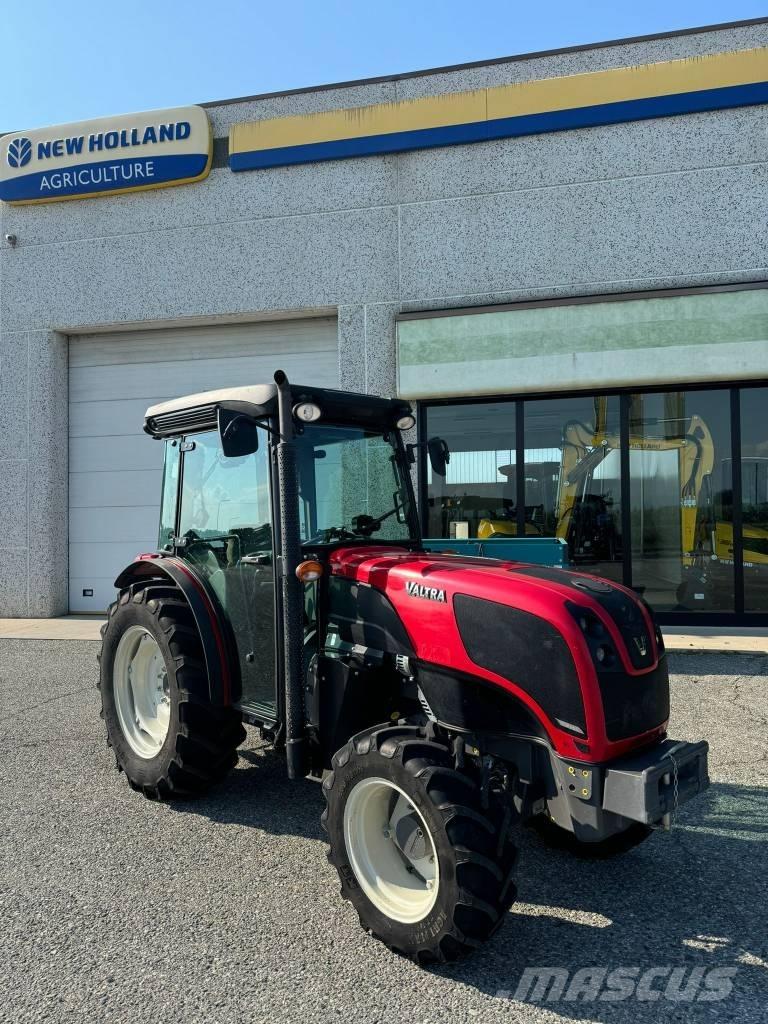 Valtra F95 Tratores Agrícolas usados