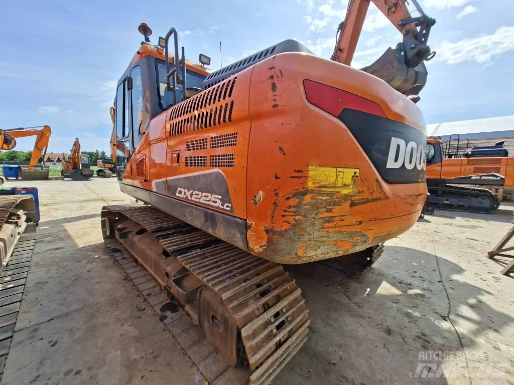Doosan DX 225 LC-5 Escavadoras de rastos